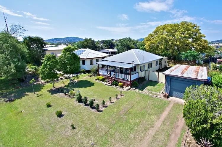 10 Pryde St, Lowood QLD 4311
