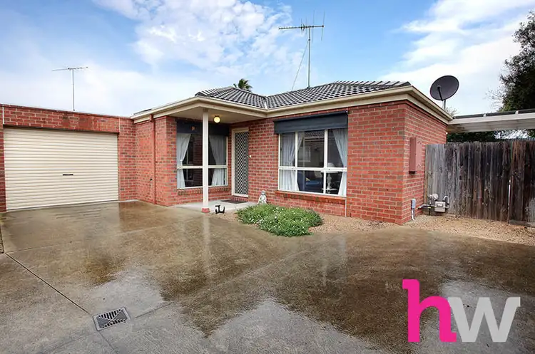 2/4 Francis Avenue, Newcomb VIC 3219