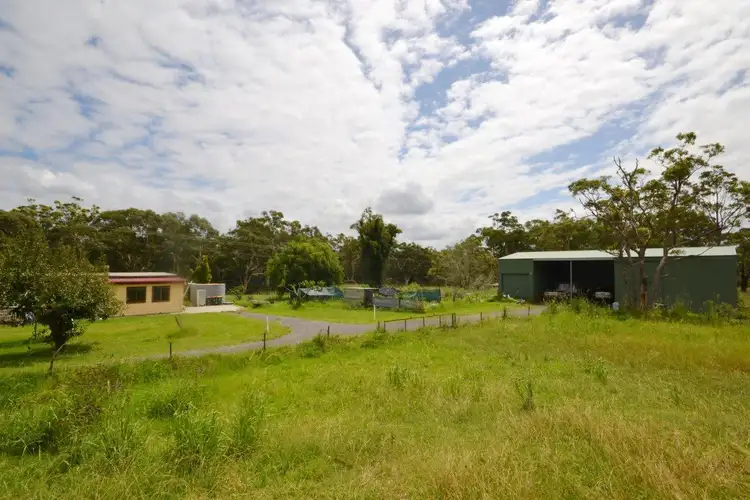 5 Pepper Road, Falls Creek NSW 2540