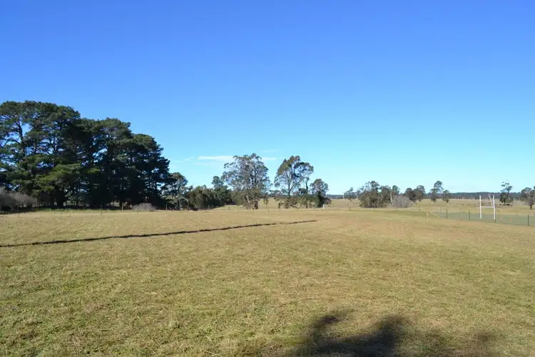 5A Eridge Park Rd, Burradoo NSW 2576