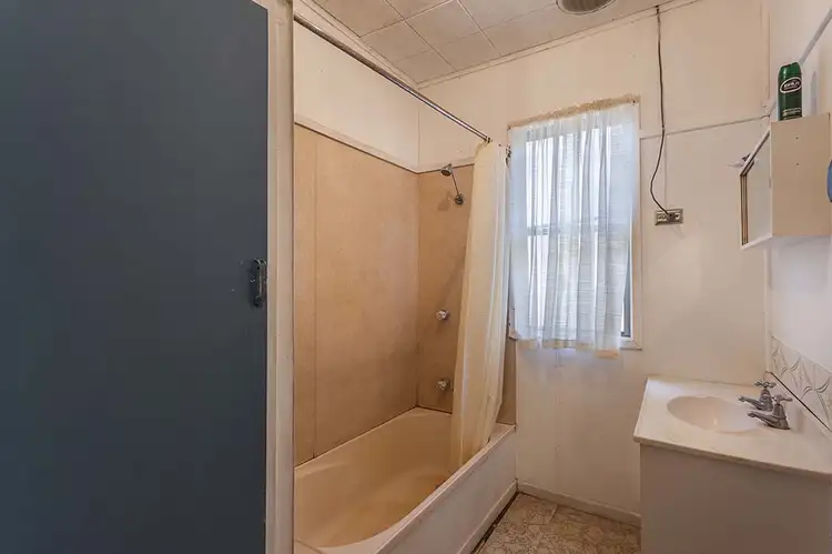 Fifth view of Homely house listing, 7 Weetwood Street, Newtown QLD 4350