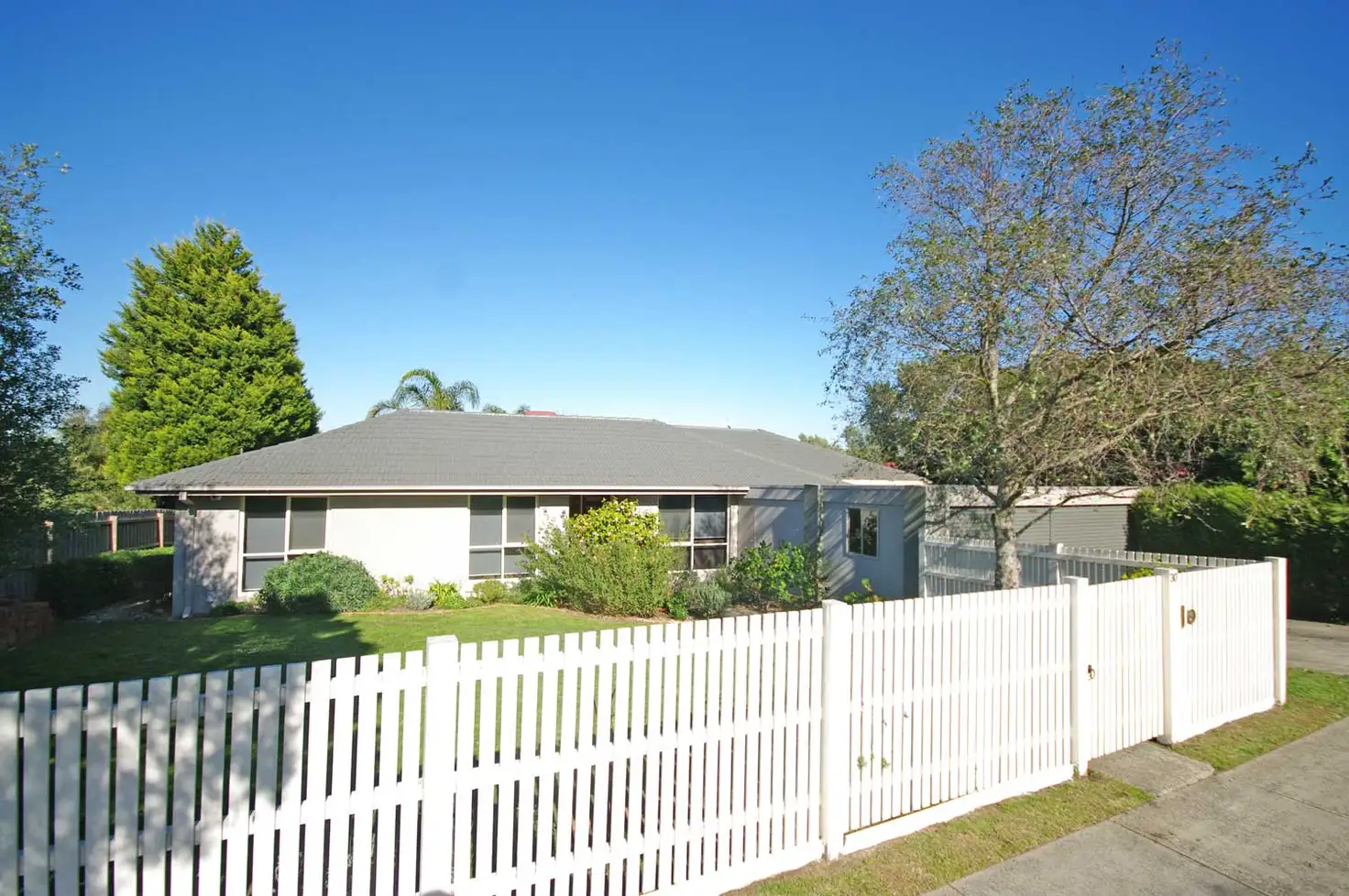 Main view of Homely house listing, 30 Ravenhill Crescent, Endeavour Hills VIC 3802