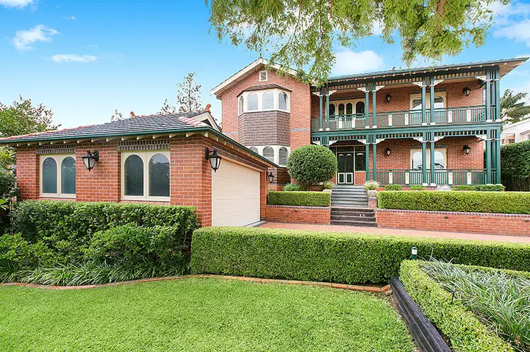 2 Charlton Ave, Turramurra NSW 2074
