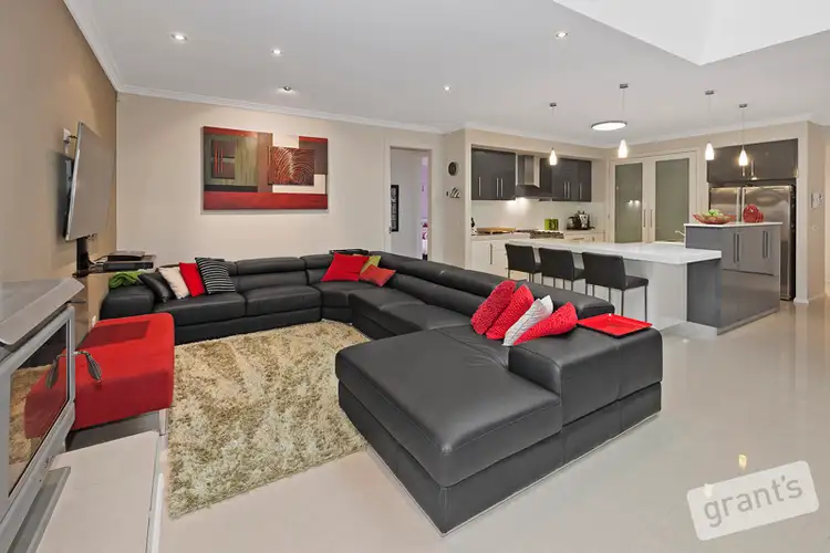 Second view of Homely house listing, 33 Viewgrand Drive, Berwick VIC 3806