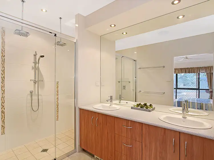 Sixth view of Homely house listing, 10 Stenhouse Court, Mount Low QLD 4818