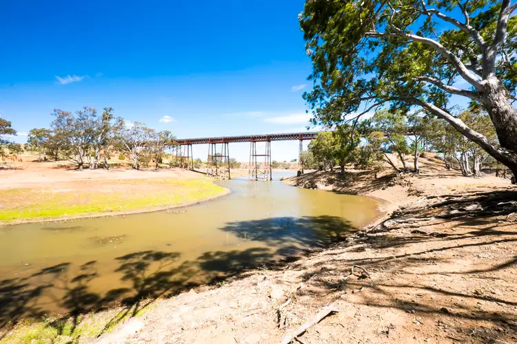 107 Caitlyn Drive, Melton West VIC 3337