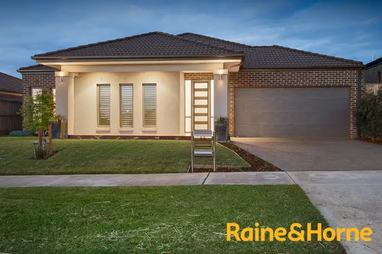 44 Green Gully Road, Clyde VIC 3978