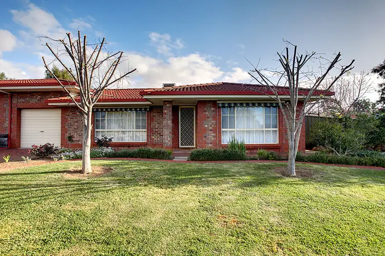 2 Gloucester Terrace, Mclaren Vale SA 5171