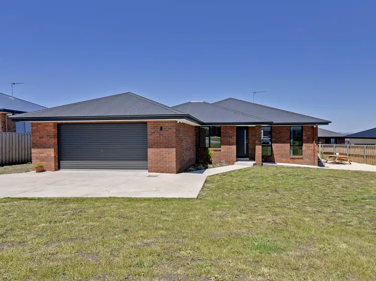 8 Loch Way, Oakdowns TAS 7019