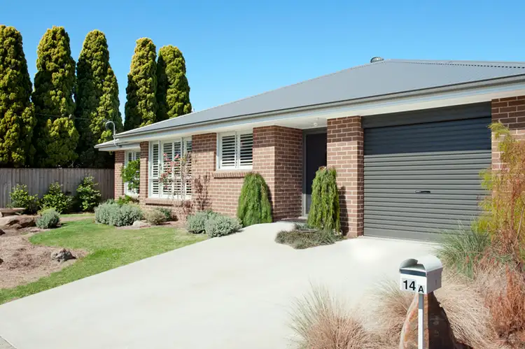 14A Brinawarr Street, Bomaderry NSW 2541