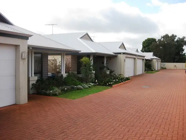 Unit 2/28 Forrest Street