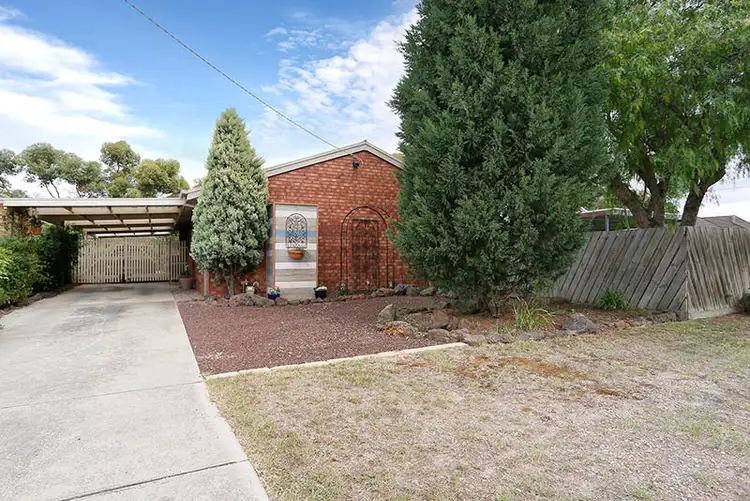31 Cameron Crescent, Lara VIC 3212