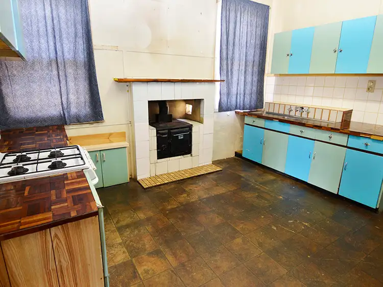 Fourth view of Homely house listing, 8 Latrobe Avenue, Red Cliffs VIC 3496