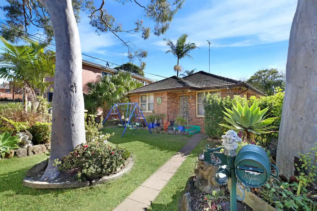 Main view of Homely house listing, 28 New Orleans Crescent, Maroubra NSW 2035