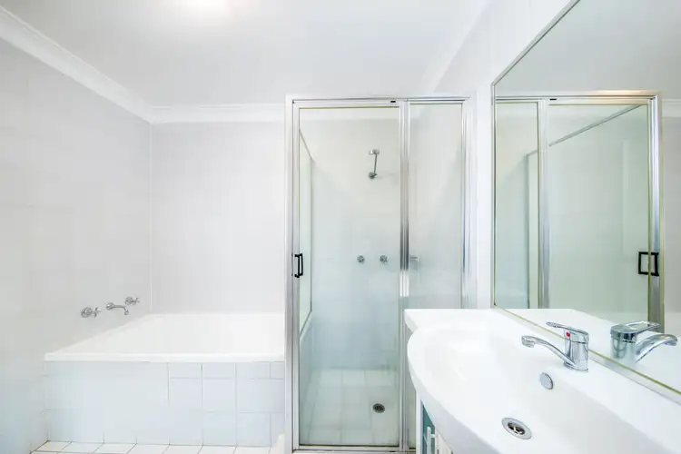 Fourth view of Homely house listing, 21/2-4 Francis Street, Dee Why NSW 2099