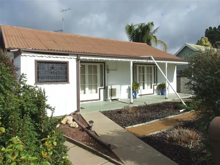 55 Tenth St, Renmark SA 5341