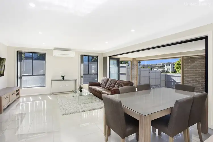 17 McIntyre Circuit, Middleton Grange NSW 2171