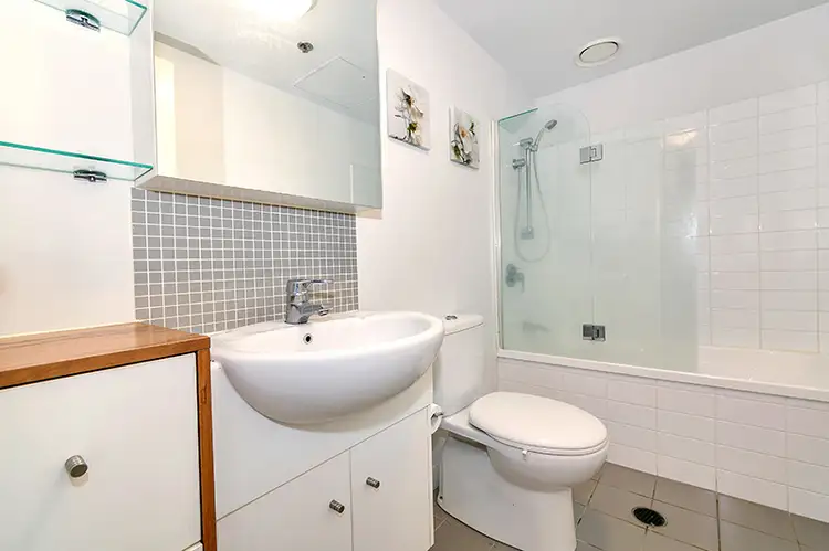 Fifth view of Homely unit listing, 44/454 Upper Edward Street, Spring Hill QLD 4000