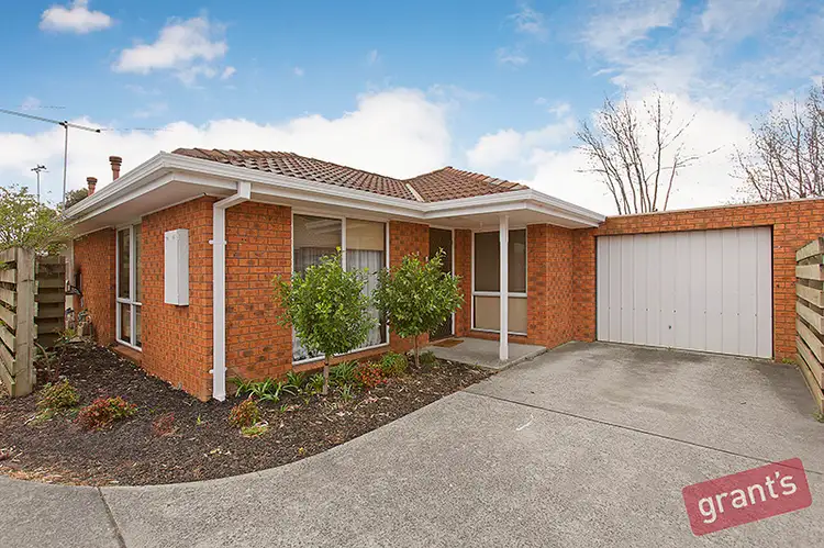 3/8 Lyall Street, Cranbourne VIC 3977