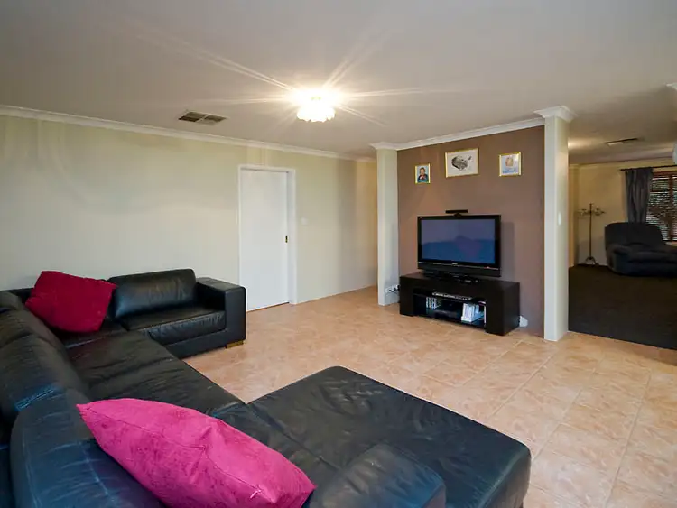 Fifth view of Homely house listing, 2 Cobbler Court, Wellard WA 6170
