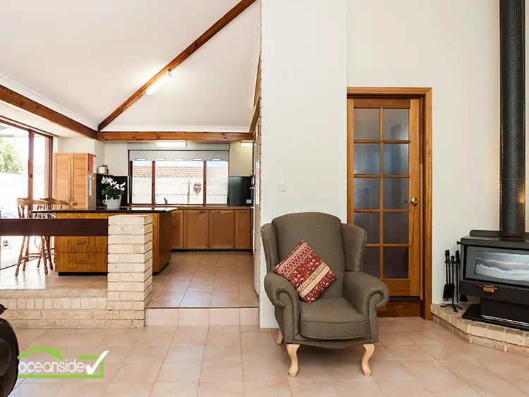 Fifth view of Homely house listing, 4 Gwedue Court, Mullaloo WA 6027
