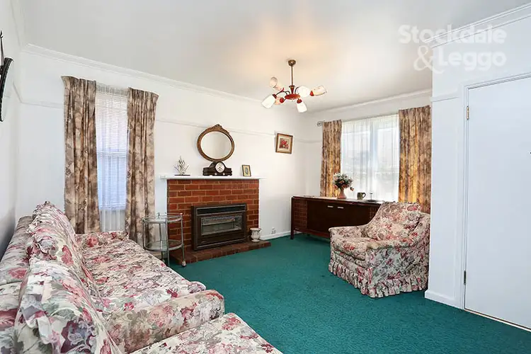 Fourth view of Homely house listing, 1 Gordon Court, Glenroy VIC 3046