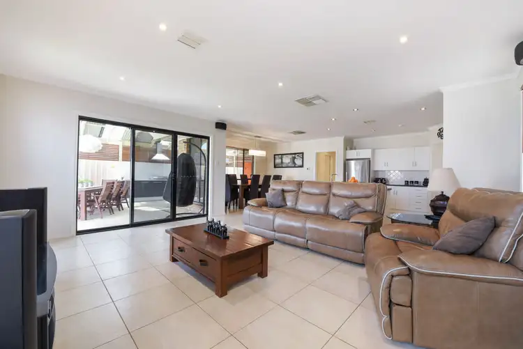 Sixth view of Homely house listing, 2 Miners Court, Sheidow Park SA 5158