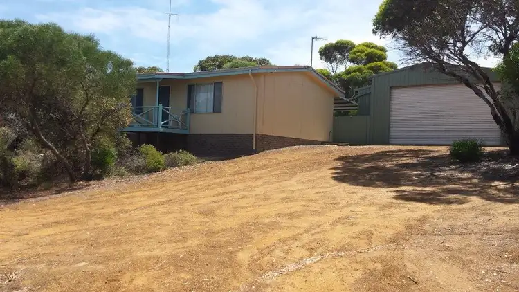 4 Birdwood Street, Hopetoun WA 6348