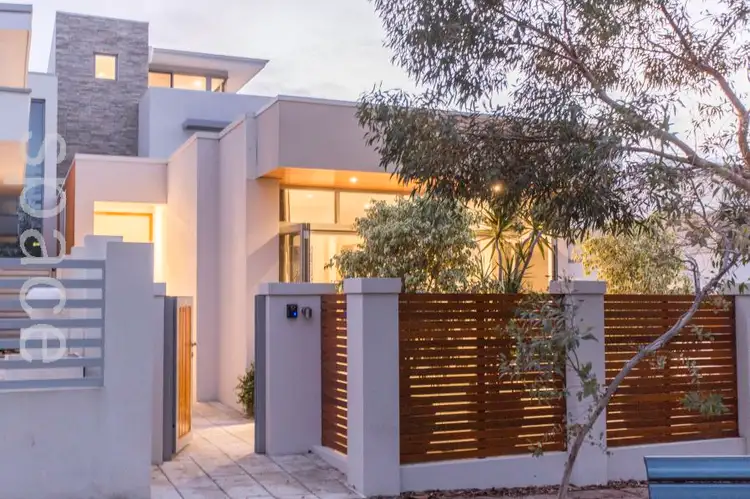 6 Alba Lane, City Beach WA 6015