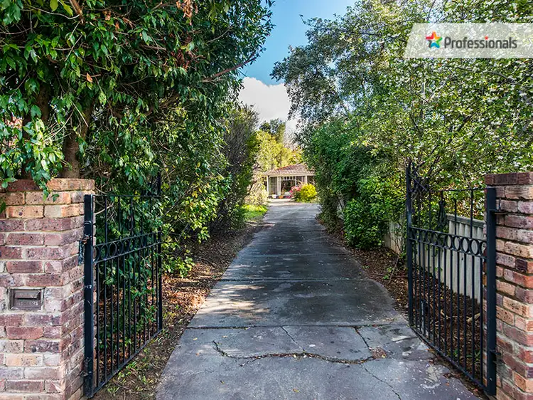 29 Fancote St, Kelmscott WA 6111