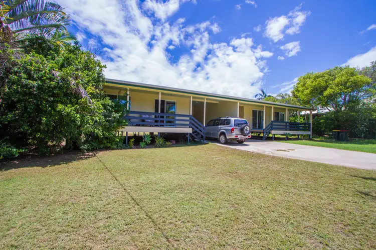 4 MURRAY HILTON CL, Agnes Water QLD 4677