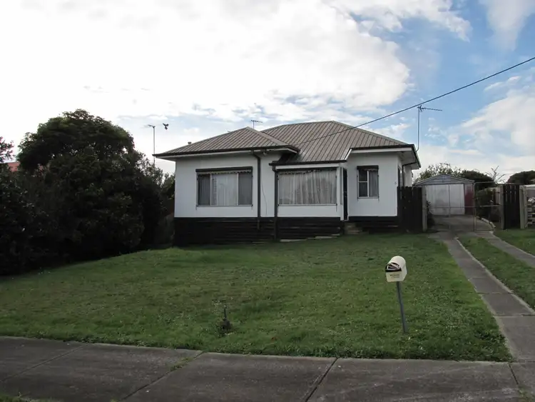 5 Pruden Street, Moe VIC 3825