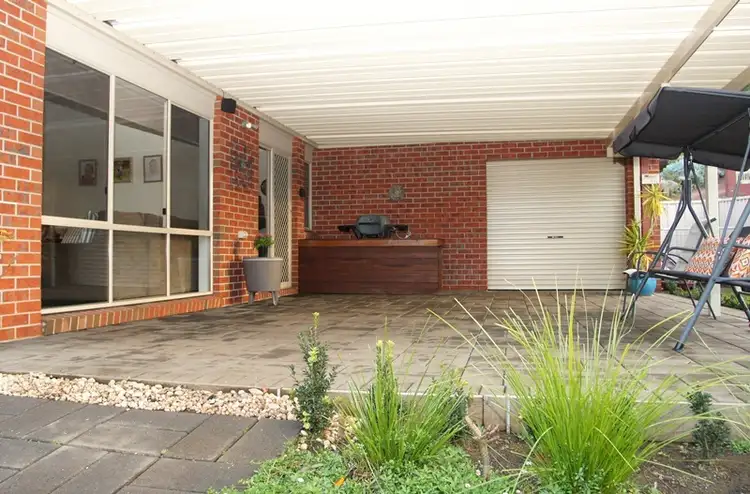 Seventh view of Homely house listing, 4 Kawana Court, Camperdown VIC 3260