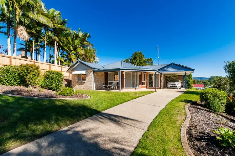 4 Reynolds Close, Woombye QLD 4559