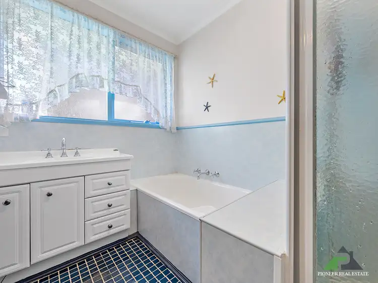 Sixth view of Homely house listing, 9 Surrey Close, Hallam VIC 3803