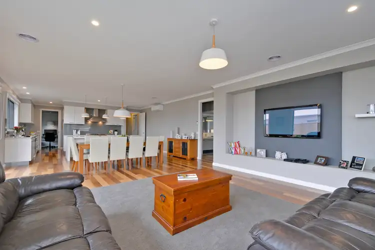 Sixth view of Homely house listing, 19 Collingwood Drive, Trafalgar VIC 3824