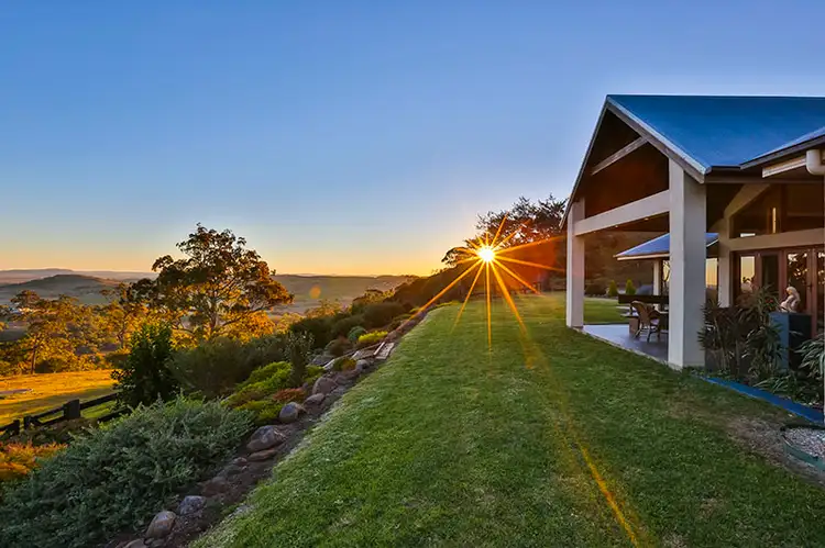 48 Panoramic Drive, Preston QLD 4352