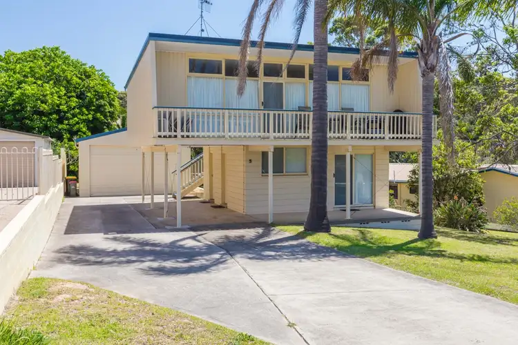 5 Waroo Crescent, Malua Bay NSW 2536