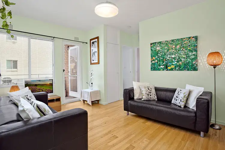 2/8-10 Schwebel St, Marrickville NSW 2204