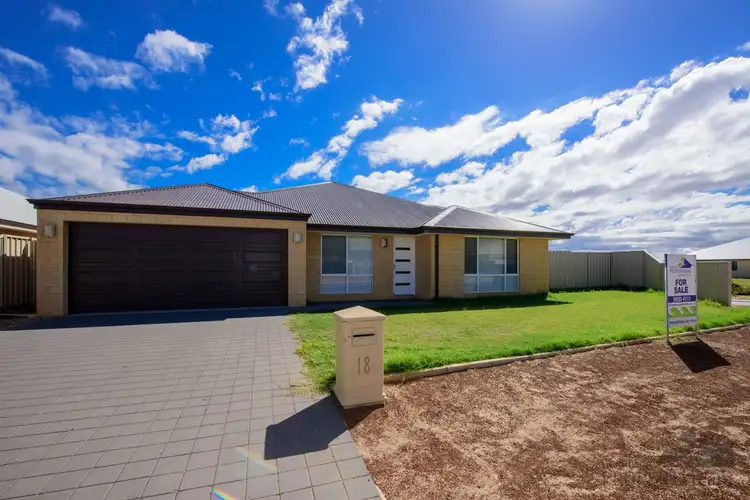 18 Waterwitch Outlook, Wandina WA 6530