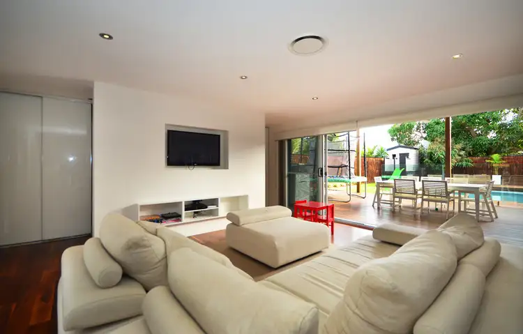 Sixth view of Homely house listing, 16 Firmin Court, Mermaid Waters QLD 4218