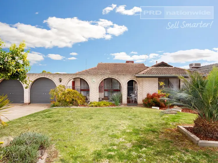4 Cobb Street, Tolland NSW 2650