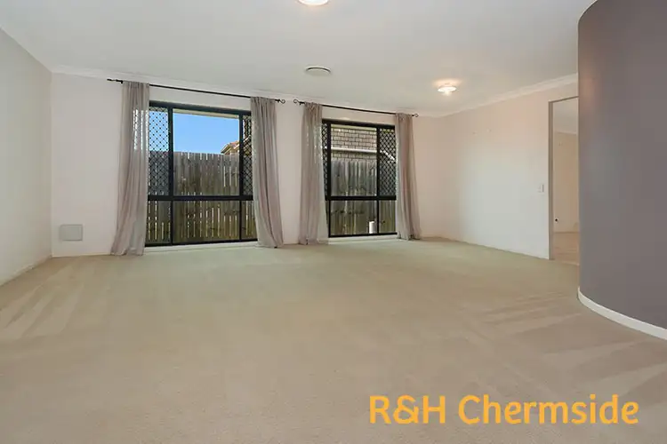 Second view of Homely house listing, 7 MACLEAN CLOSE, Fitzgibbon QLD 4018