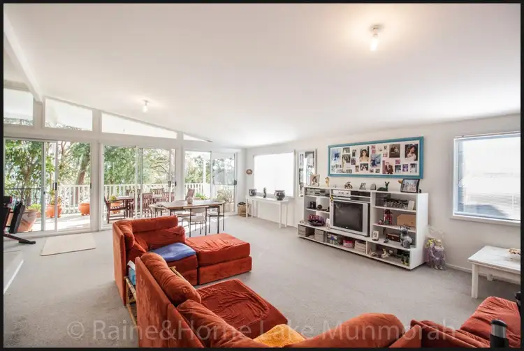 18 Anita Avenue, Lake Munmorah NSW 2259