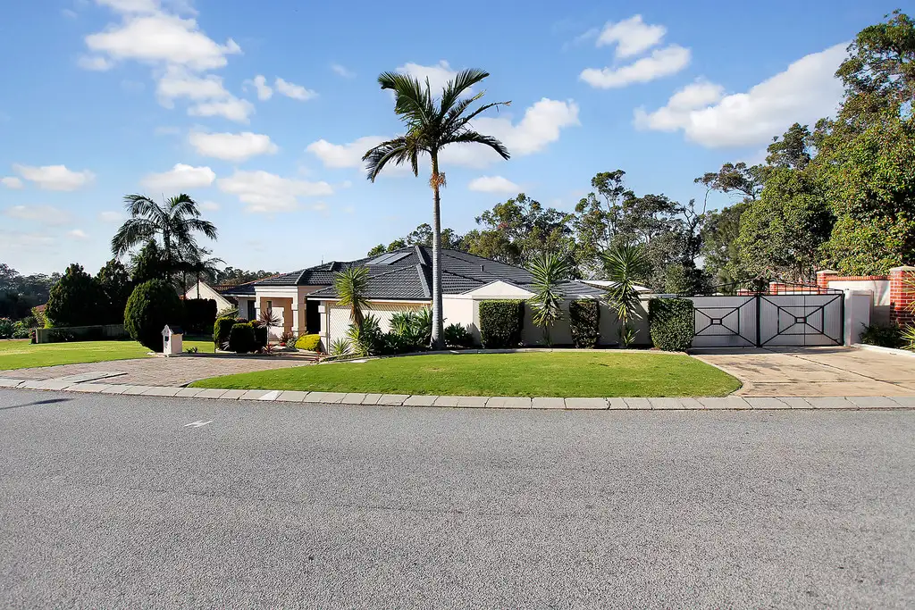 Main view of Homely house listing, 10 Sherbrooke Gardens, Bibra Lake WA 6163