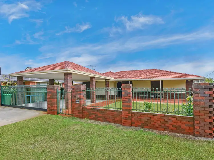 25 Hampton Square West, Morley WA 6062