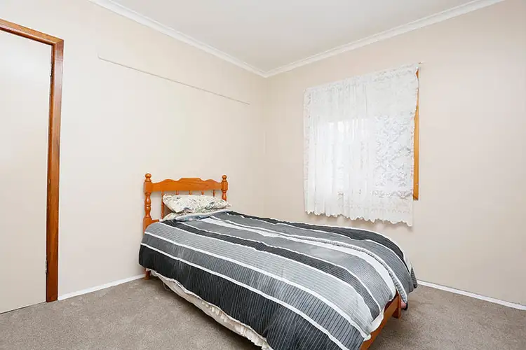 Sixth view of Homely house listing, 5 Detroit Crescent, Corio VIC 3214