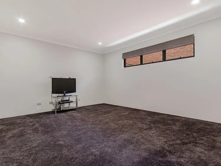 Sixth view of Homely house listing, 4 Vila Do Porto Crescent, Secret Harbour WA 6173