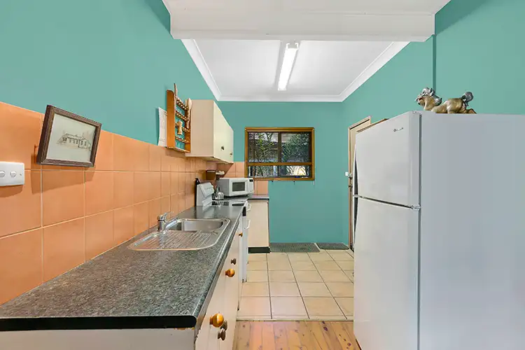 Fifth view of Homely house listing, 4 Henry Street, Chittaway Point NSW 2261