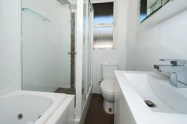 Fifth view of Homely unit listing, 4/3 Devitt Place, Hillsdale NSW 2036